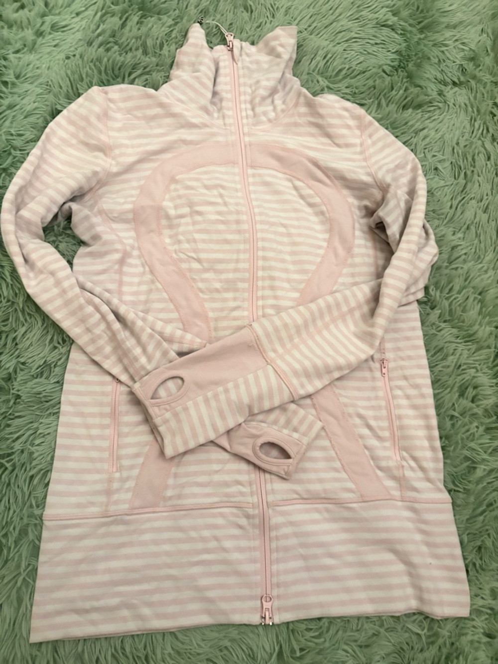 LULULEMON Strider Jacket - Picture 3 of 5